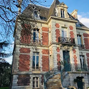 Privee Rose Au Chateau De La Franceule Couette-café Janzé